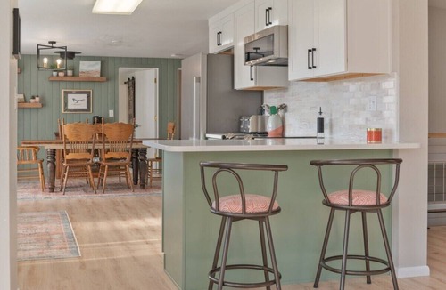 Helena House | Secluded 3 Bed Home near Scratchgravel Peak