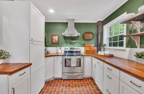 Mineral Springs Ski Chalet | Secluded A-frame near Waxhaw