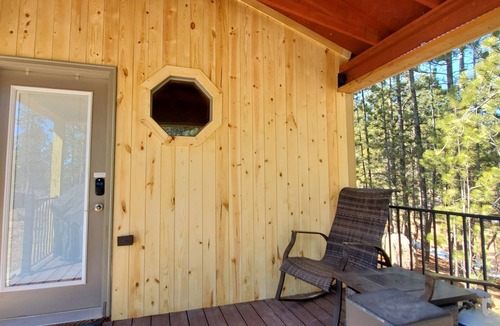 Custer Cabin | Secluded Black Hills Studio Cabin Near Crazy Horse and Custer State Park