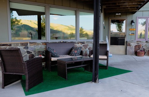 Missoula Apartment | Secluded condo with beautiful mountain views minutes from Missoula