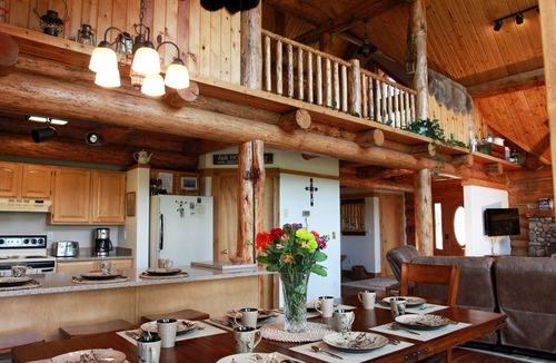 Kalispell House | Secluded & Convenient Glacier-View Log Home on 15 Acres Fully Updated 3BR/2Bath