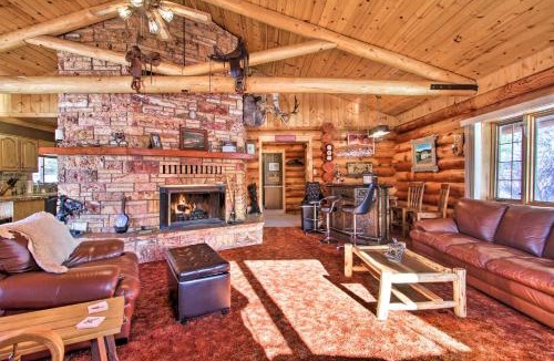 Dillon House | Secluded Dillon Home with Private Hot Tub and Deck!