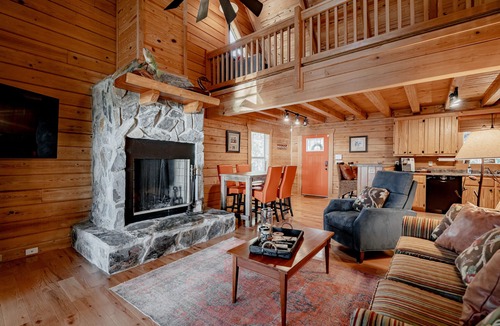 Jenkinsville Cabin | Secluded Lake Monticello Cabin w/Private dock