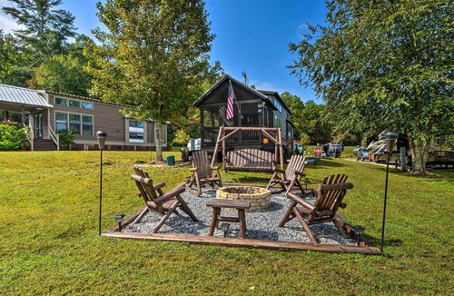 Morganton House | Secluded Morganton Tiny Home w/Grills!