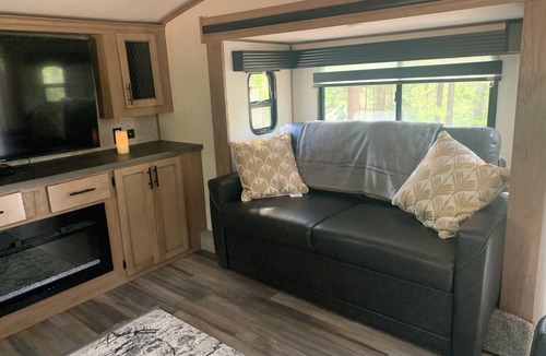 Coram House | Secluded riverfront RV 7 Miles from Glacier National Park!