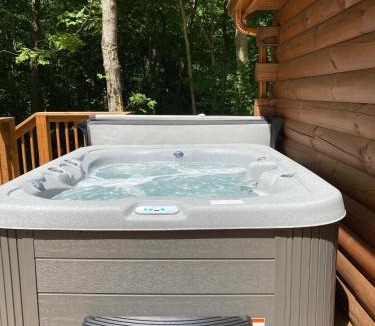 Carbon Hill House | Secluded Wooded Cabin Near The Hocking Hills