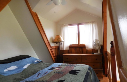 Emigrant Cabin | Secluded Yellowstone Country Cabin, 20 min. from Yellowstone wi-fi