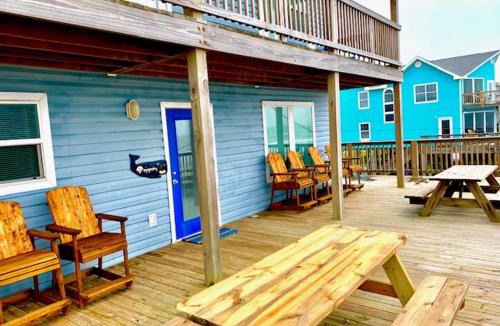 Surfside Beach House | See the Sea - Beachfront