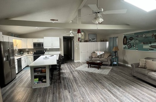 Lakeview Cottage | Seminole Cottage 2025 Calendar FINALLY OPEN! BOOK your next Get-A-Way!