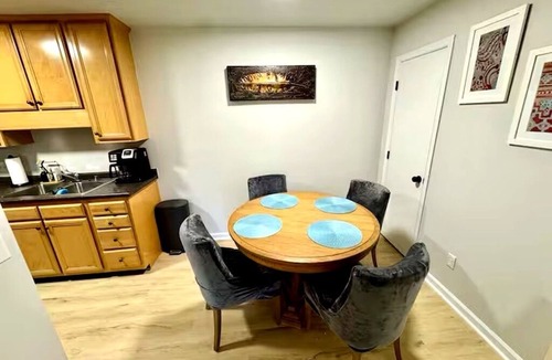Greensboro Condo | Serene 2-bedroom condo with AC in charming Greensboro