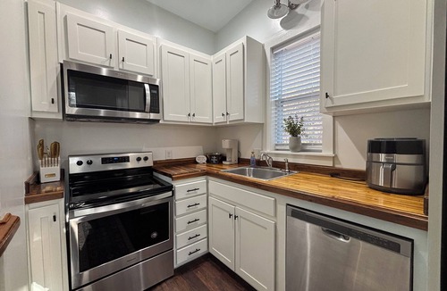 Aiken Cottage | Serene 2-bedroom cottage with AC in charming Aiken