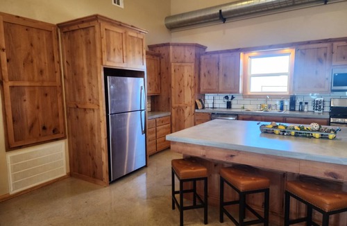 Indiahoma House | Serene 3-bedroom 2 bath house with AC. Close to Hiking and Fishing. Furnished