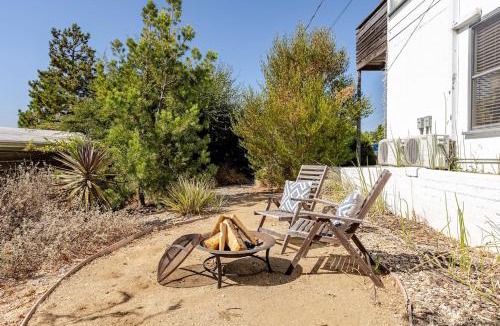 Adams Hill Apartment | Serene and beautiful hillside retreat