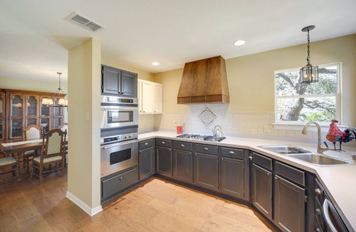 Austin House | Serene Austin Home on 3 Acres: 17 Mi to Downtown