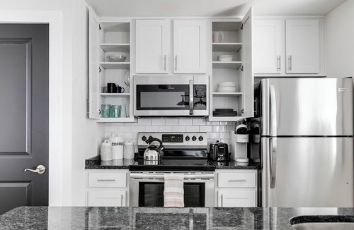 Church Hill Apartment | Serene Church Hill Apartment | Prime Spot
