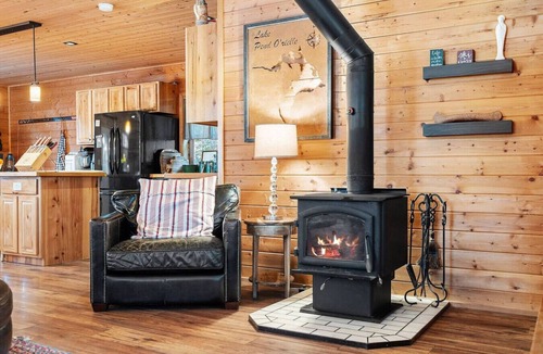 Sagle House | Serene Lake House | Hot Tub + Breathtaking Views!