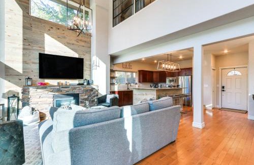 Coeur d'Alene House | Shared Boat Dock Lakefront Coeur dAlene Home