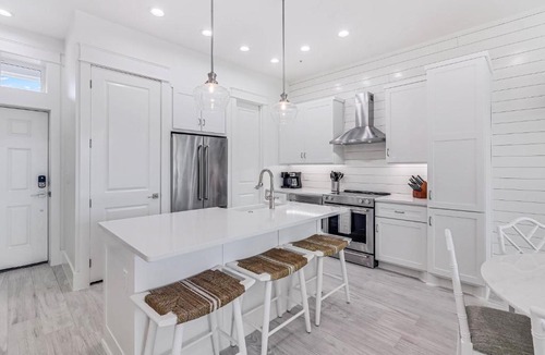Cinnamon Shore Apartment | She Sells Seashells TC 8203