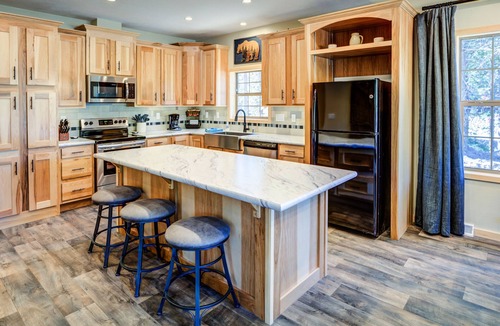 West Yellowstone House | Shepherd Family Retreats- Bear Cub
