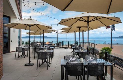 West End Hotel | Silver Cloud Hotel Tacoma at Point Ruston Waterfront