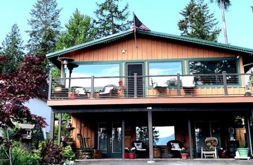 Coeur d'Alene Apartment | SILVERWOOD, BAYVIEW, LAKE PEND ORIELLE, FARRUGUT PARK HIDEAWAY pet-friendly!
