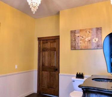 Vassar House | Sivak's Vacation Rental