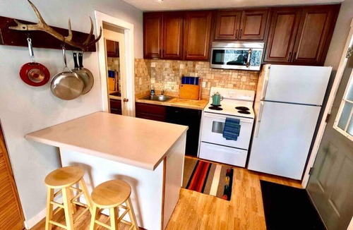 Big Sky Condo | Ski Bunny Studio/Walkable to Ski Lifts