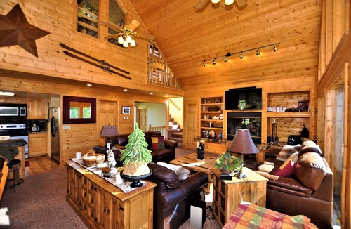 Brian Head Cabin | Ski In/Out cabin with best panoramic views in Brian Head. Pets Welcome!