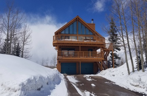 Brian Head Cabin | Ski In/Out cabin with best panoramic views in Brian Head. Pets Welcome!