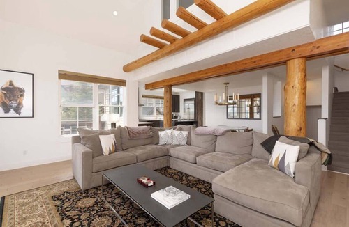 Saddle Ridge Condo | Ski-In/Ski-Out 3 Bedroom Moonlight Basin