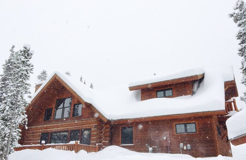Powder Ridge House | Ski-In/Ski-Out Cabin at Powder Ridge – Spacious Family Retreat in Big Sky, MT