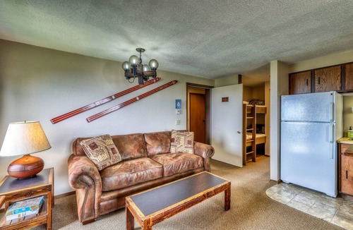 Boise Condo | Ski-in/ski-out of this functional condo- near lifts