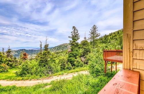Boise Condo | Ski-in/ski-out of this functional condo- near lifts