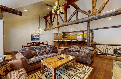 Whitefish House | Ski-In/Ski-Out on Big Mountain with Gourmet Kitchen Hot Tub & Amazing Views