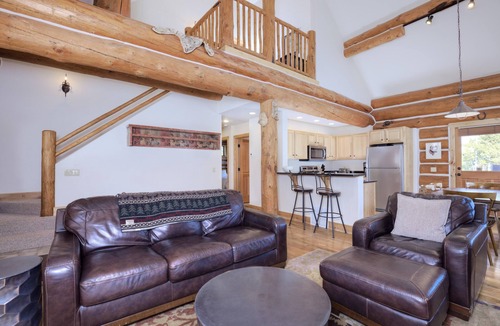 Big Sky Cabin | Ski-In/Ski-Out Powder Ridge Cabin In Beautiful Big Sky