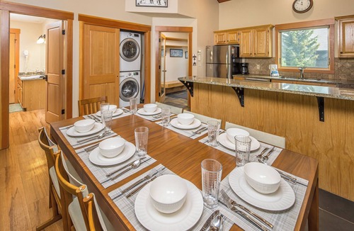 Big Horn House | Ski In/Ski Out, Wood Burning Fireplace, Great Location