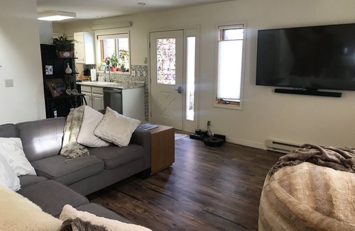 Jackson House | Ski Jackson Hole, Yellowstone access, remodeled kitchen n baths.