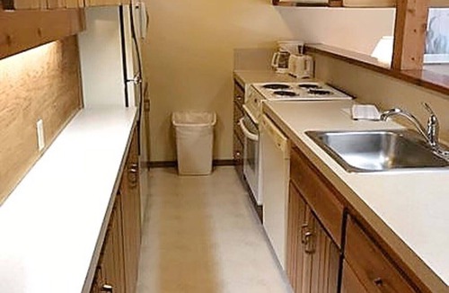 Teton Pines Condo | Ski Retreat Close to Jackson Hole Mountain Resort!