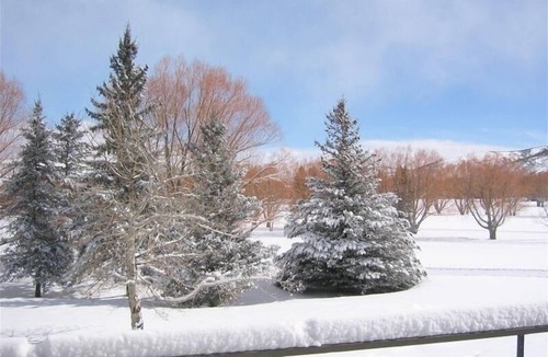 North Park City Condo | Ski The Greatest Snow on Earth.