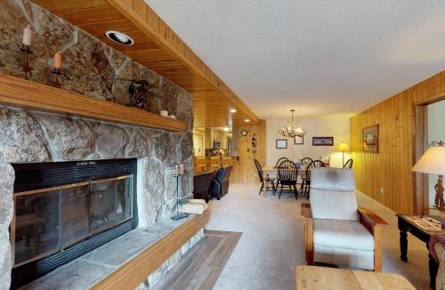 Big Sky Apartment | Skycrest