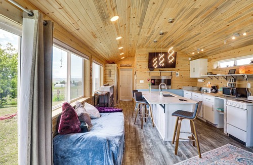 Polson Cabin | ‘Skydance Cabin’ in Polson, 5 Mi to Flathead Lake!