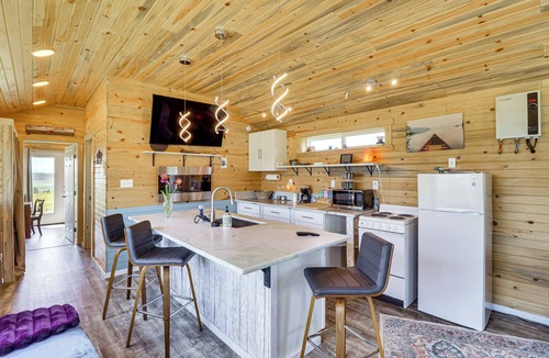 Polson Cabin | ‘Skydance Cabin’ in Polson, 5 Mi to Flathead Lake!