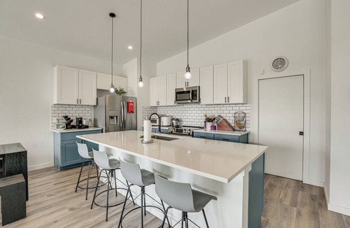 Fischer House | Sleek Home w/Pool Overlooking Canyon Lake!