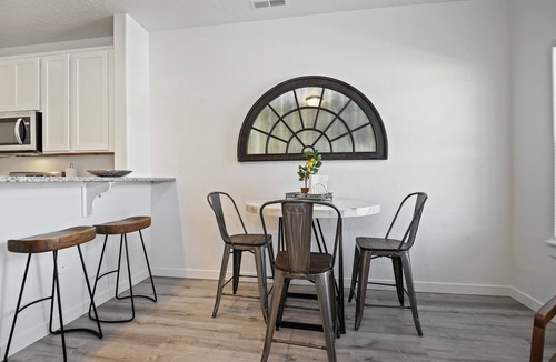 Nampa House | Sleek, Like-New, Sparkling Clean Townhome!
