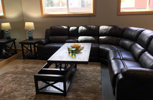 Newport Condo | Sleek, modern one bedroom apartment in the heart of Newport.
