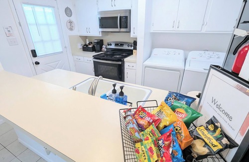East Bernard House | Sleep 6 Pet Friendly Fully Stocked in East Bernard
