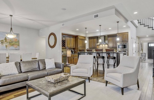 Sandpoint House | Sleeps 14, Lakefront, Beach - Seasons at Sandpoint