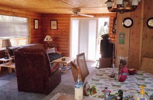 Anaconda Cabin | Slim's Hideaway - Cozy cabin with spectacular lake view