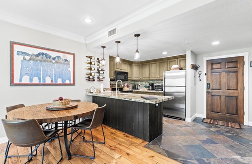 Downtown Park City Condo | Slope Side-Old Town-Ski In/Out, Free Underground Parking, Newly Remodeled