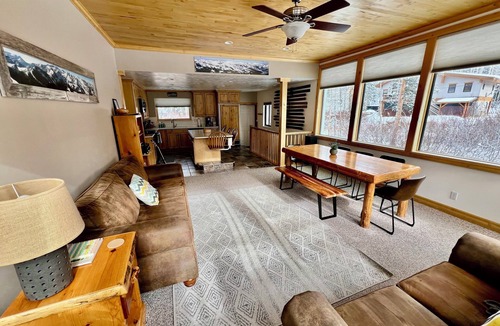 Salt Lake Mountain Resorts House | Slopeside by Cottonwood Lodging